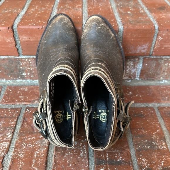 Circle G by Corral Cowhide Round Toe Boot with Studs Women's Size 7.5 - Picture 7 of 8